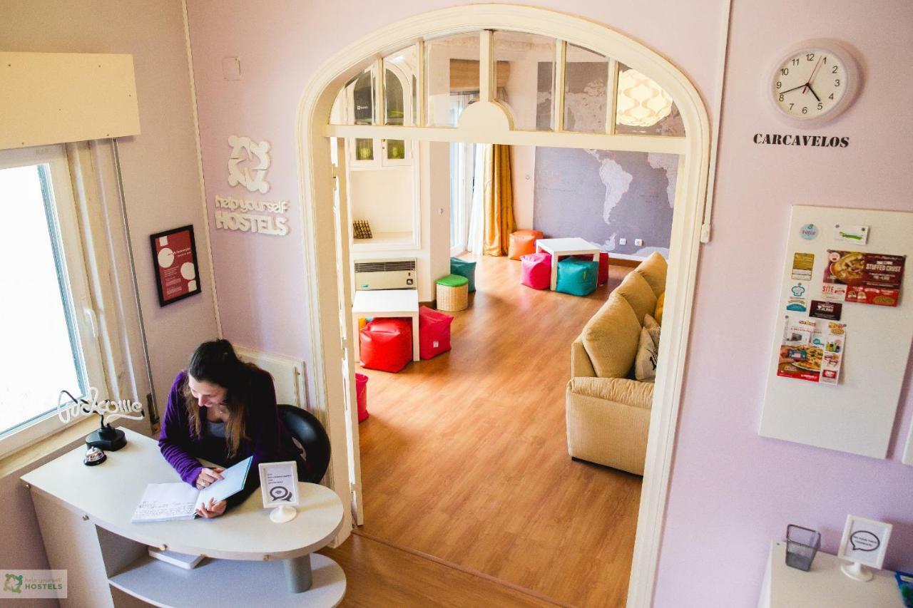 Help Yourself Hostels - Carcavelos Coast Zewnętrze zdjęcie