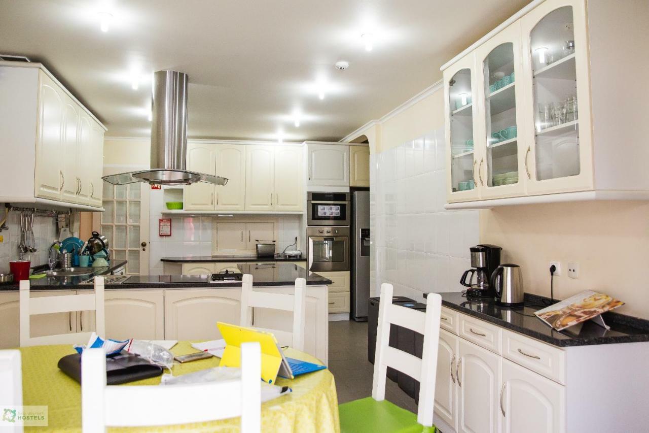 Help Yourself Hostels - Carcavelos Coast Zewnętrze zdjęcie